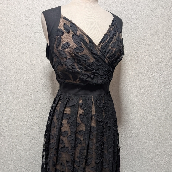 Adrianna Papell Cocktail Dress - Picture 6 of 11